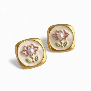Vintage Style Floral Pearl Stud Earrings Lotus Design
